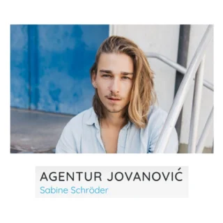 Instagram post from schauspielschulezerboni. This post is in position 4.